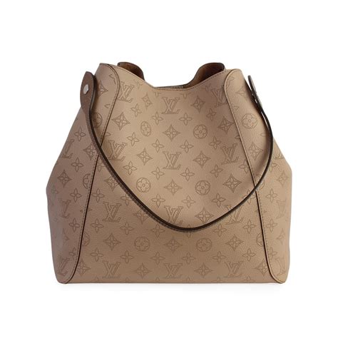 Louis Vuitton Mahina Hina MM .